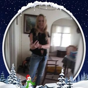 Meet your Posher, Angi